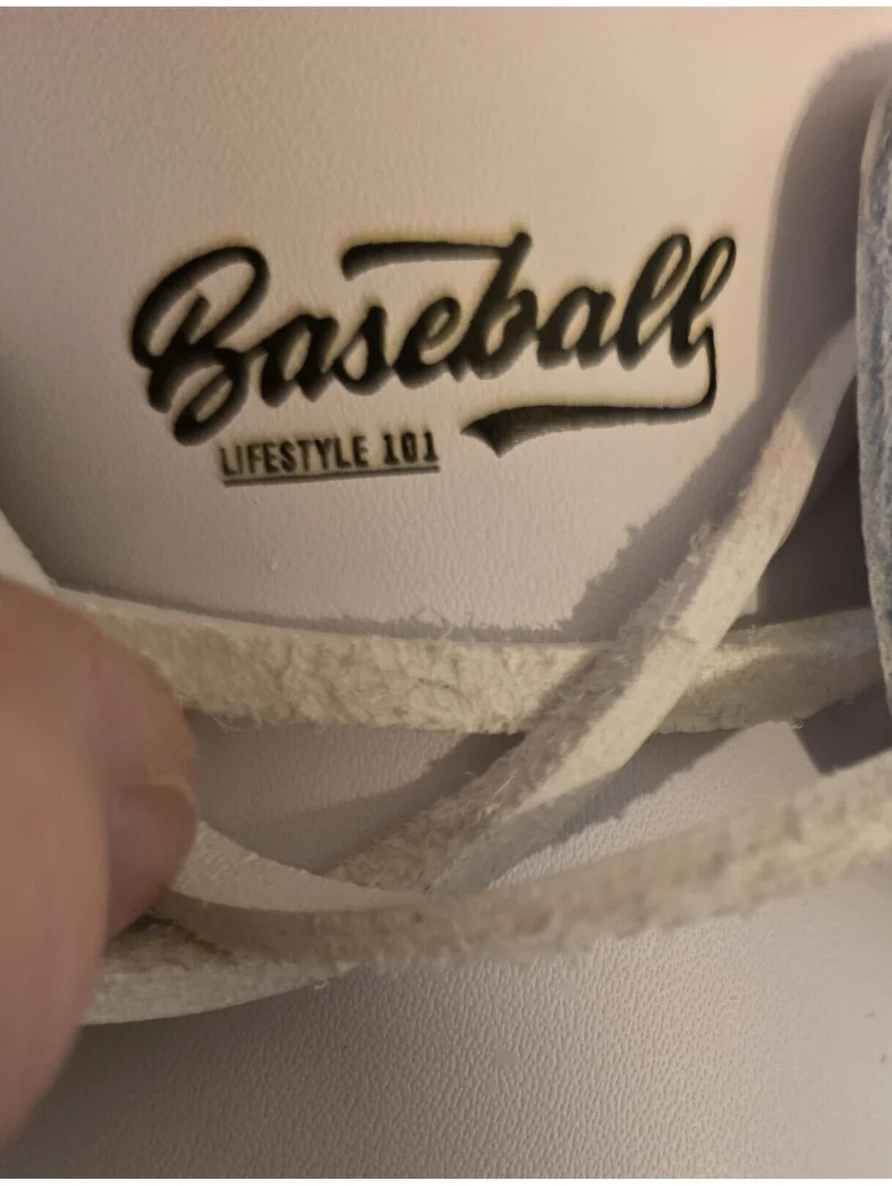 Baseball Lifestyle 101 White Leather Boat Shoes Men 7 Women 8.5 Red Stitching